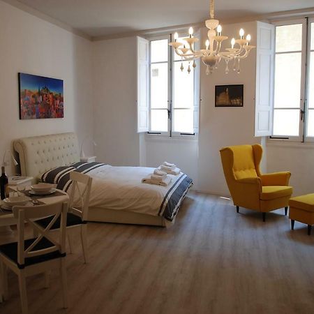 Berardi Palace - Vigna Nuova Apartment Флоренция Экстерьер фото